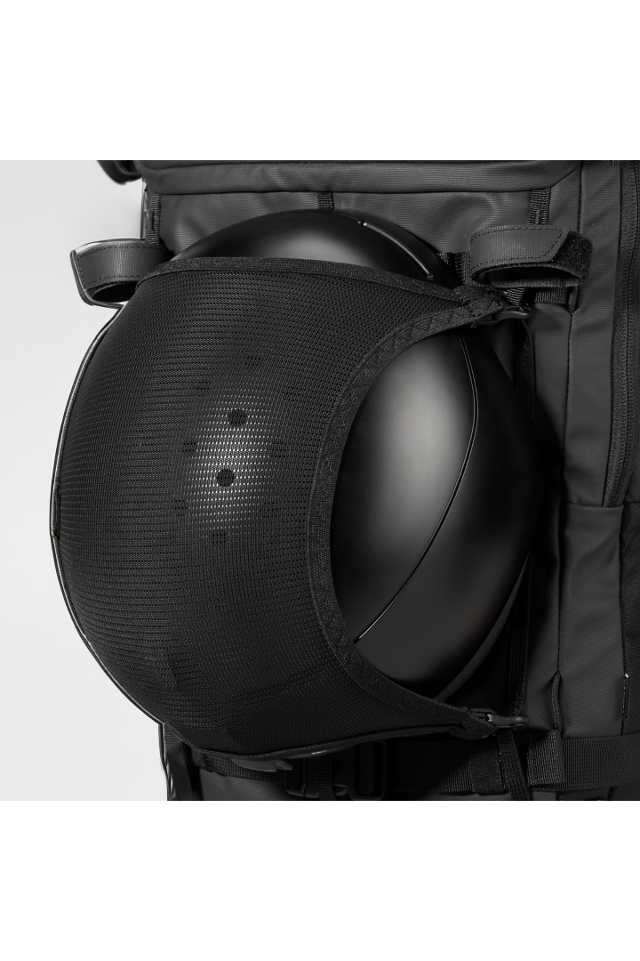 FWT25 x Mammut Black Backpack Nirvana 22L